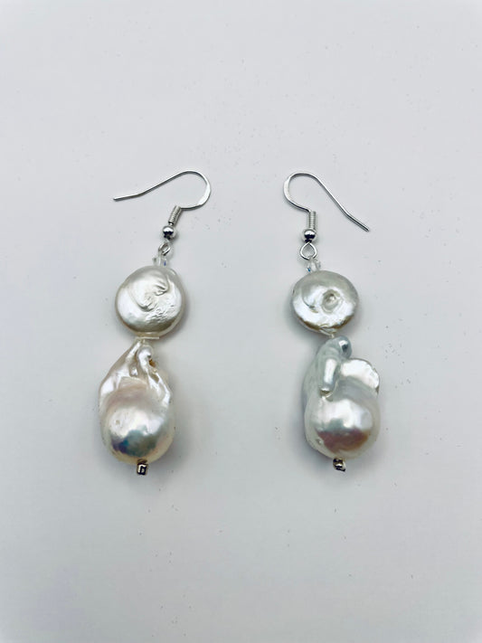 Earring Pearls and Crystals/Silver Plated