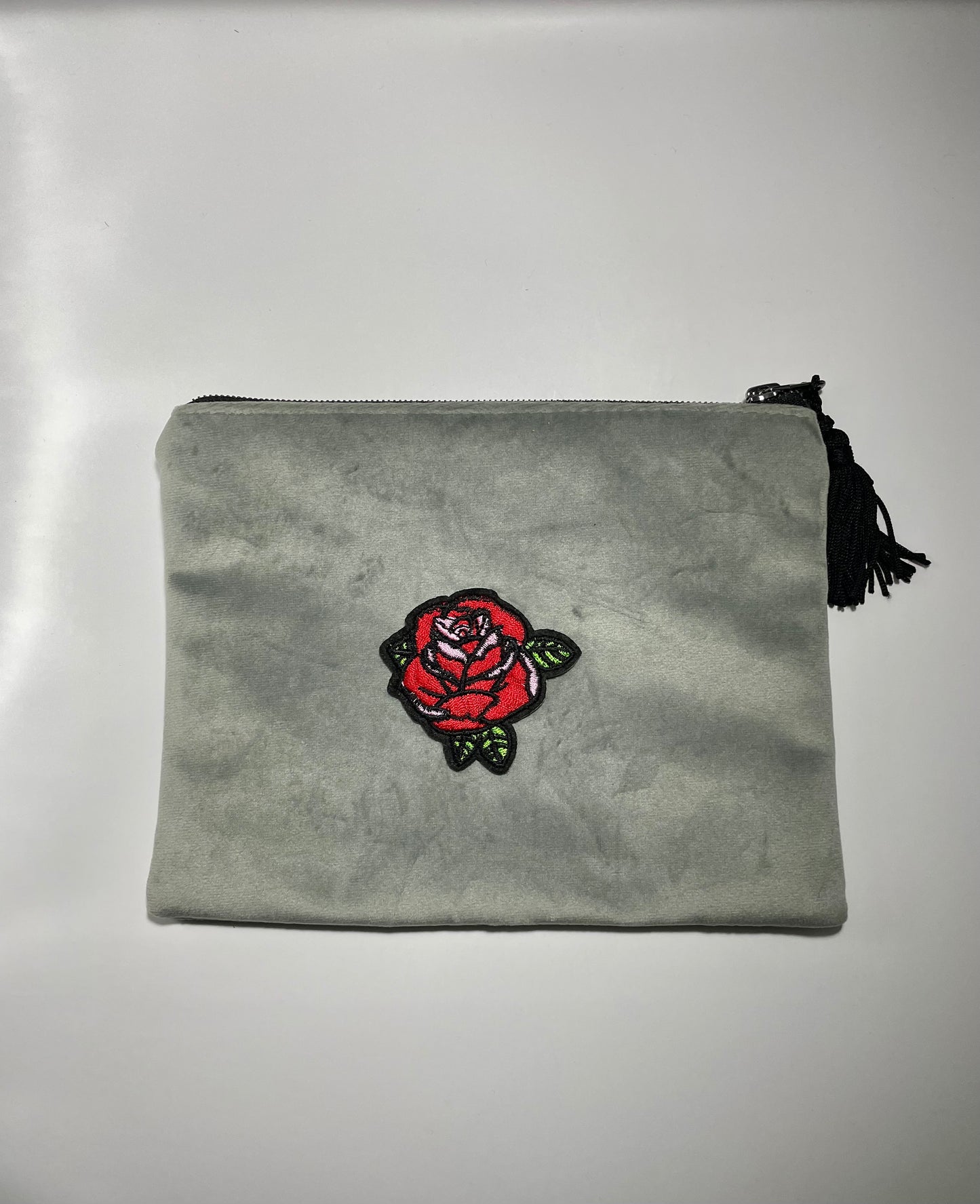 Velvet Pochette grey with Patch