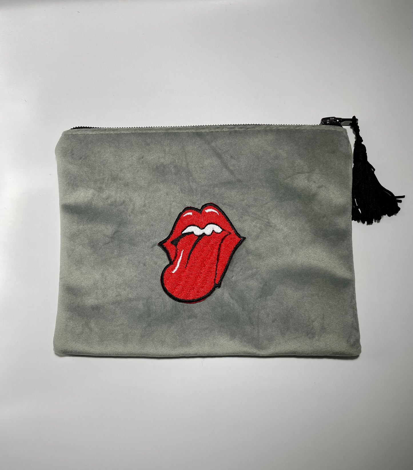 Velvet Pochette grey with Patch