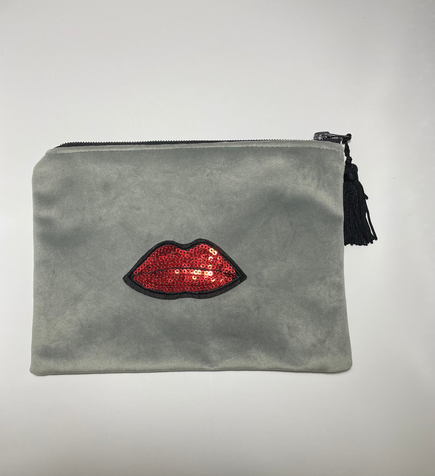 Velvet Pochette grey with Patch