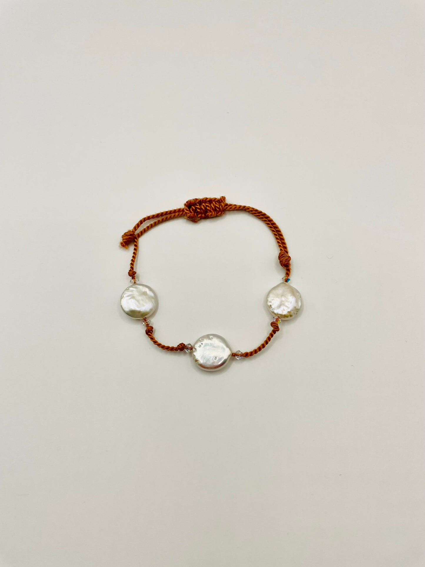 Bracelet Freshwater Coin Pearl with Crystals Tres